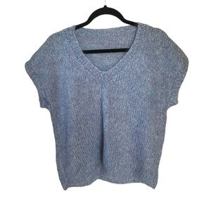 HAND KNIT Oversized V-Neck Pullover Sweater
Blue M